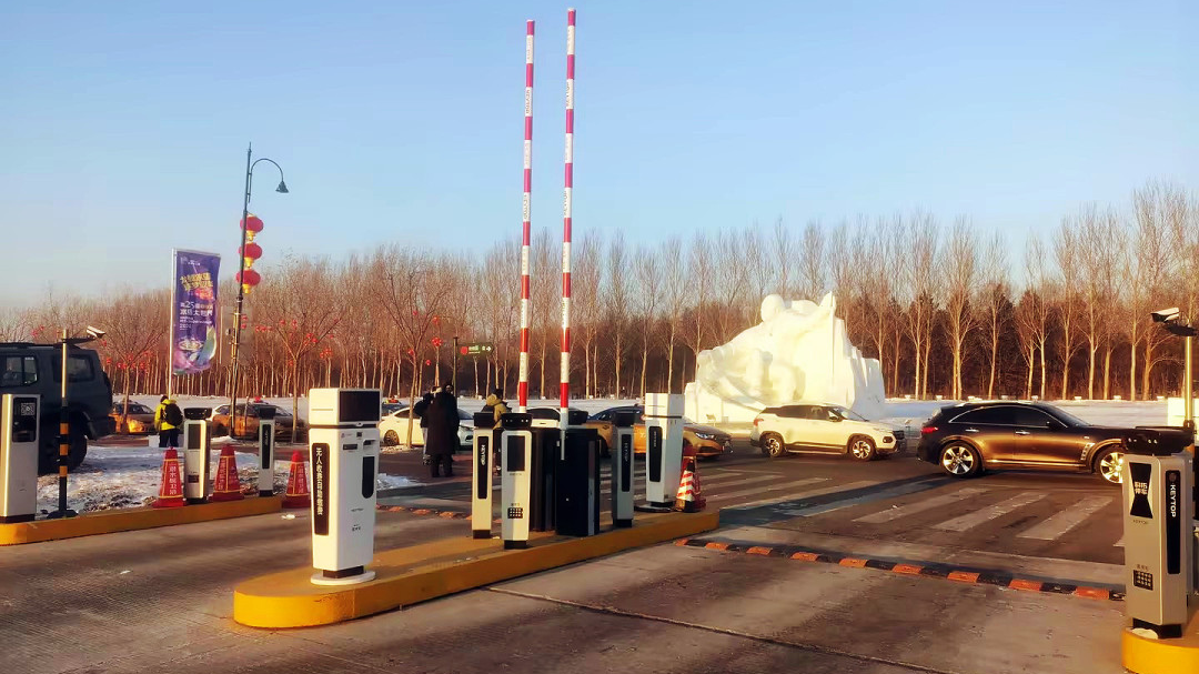 “爾濱”強勢出圈，科拓智慧停車(chē)助力多個(gè)景區迎接“八方來(lái)客”